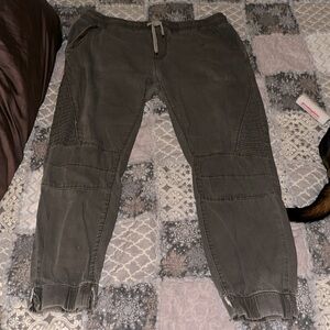 Mens pants waist size 38